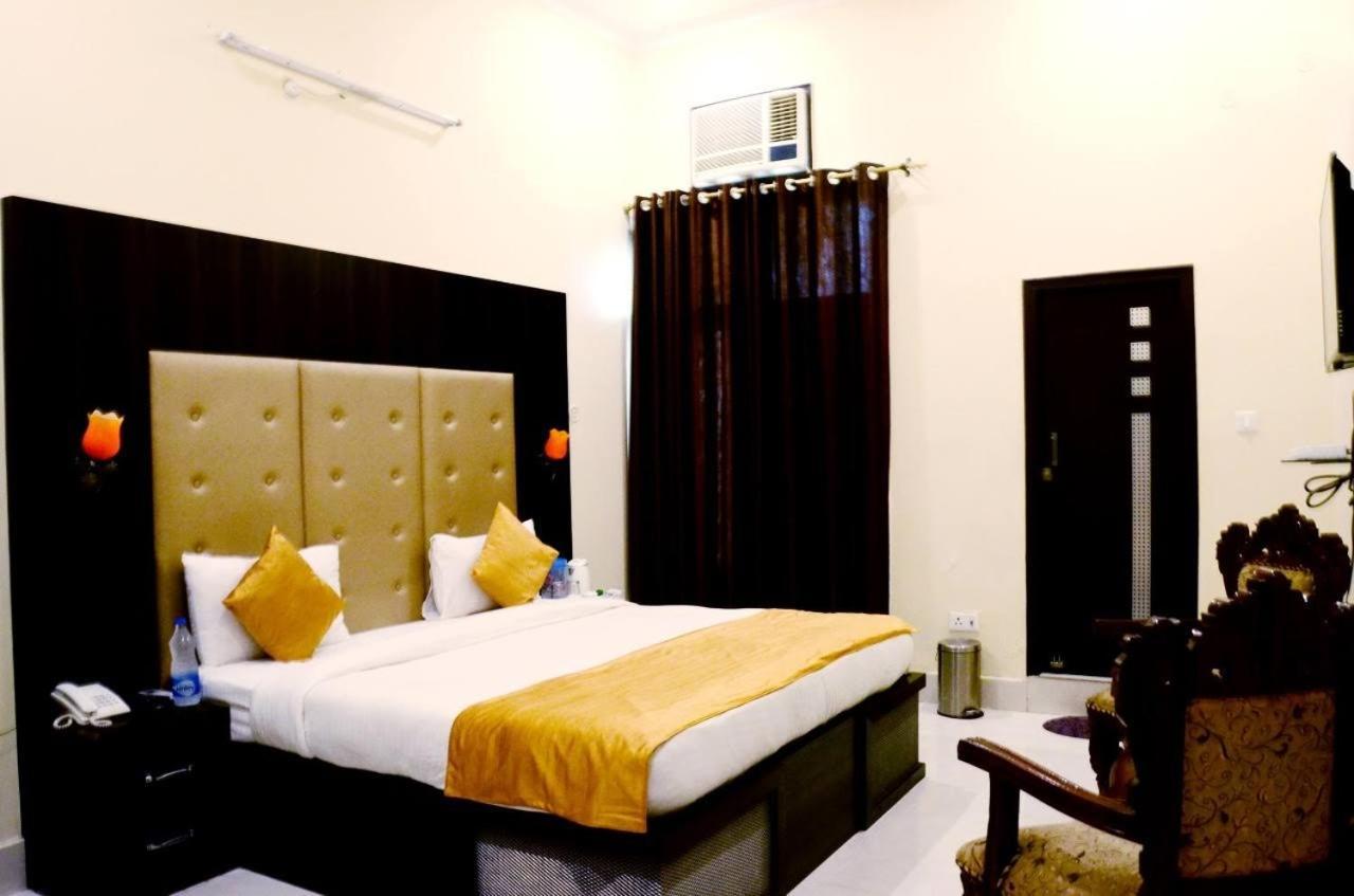 Taraji Resort Ayodhya Экстерьер фото