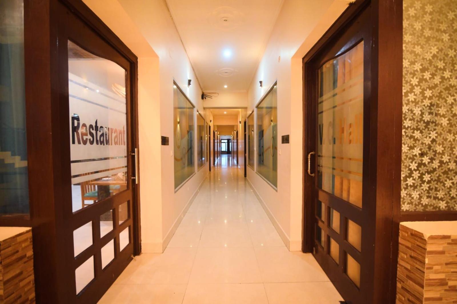 Taraji Resort Ayodhya Экстерьер фото